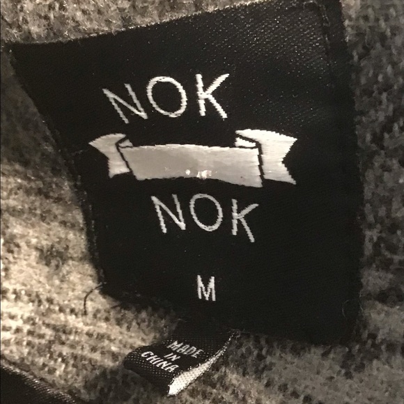 Nok Nok Aztec Vest - Picture 4 of 6